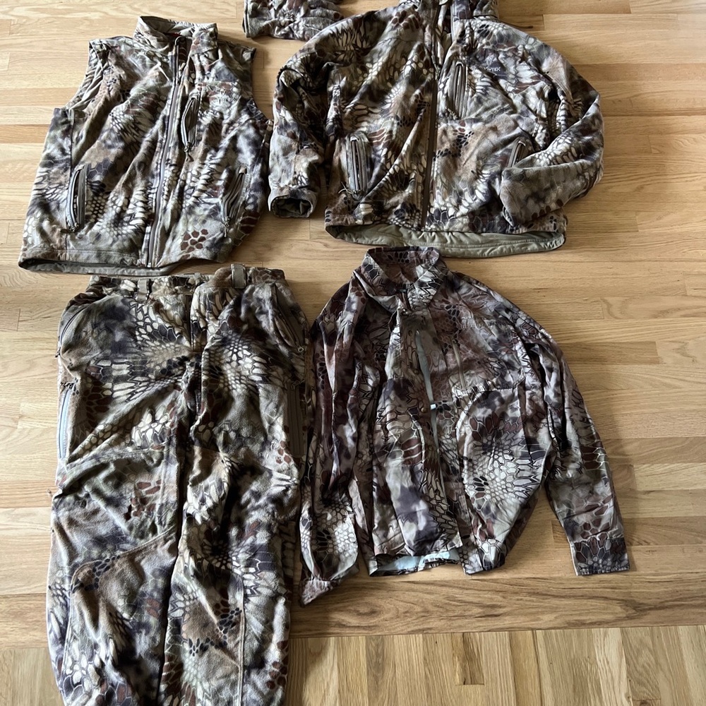 Kryptek Vellus set